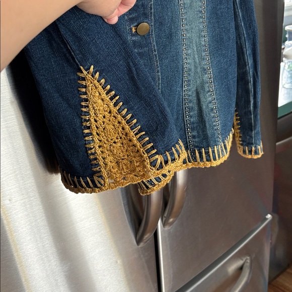 Sandro Women’s Blue Embroidered Denim Jacket - Picture 5 of 8